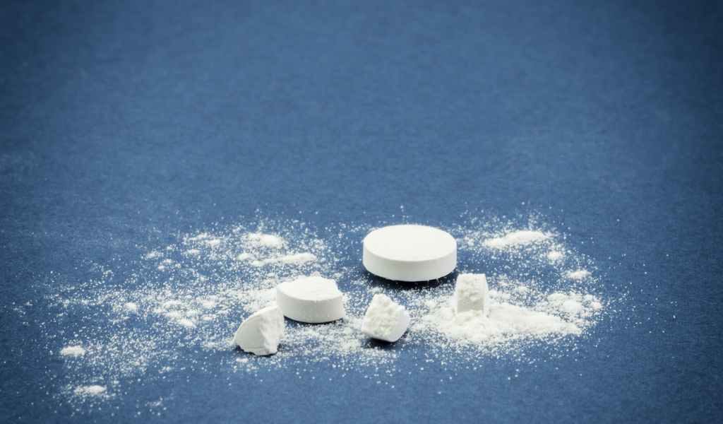 Кристалл (лёд) - синтетический наркотик, признаки употребления
