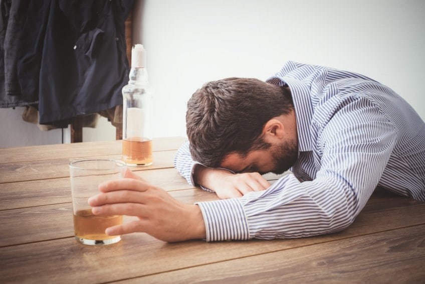 Причины и признаки отравления при алкогольной зависимости